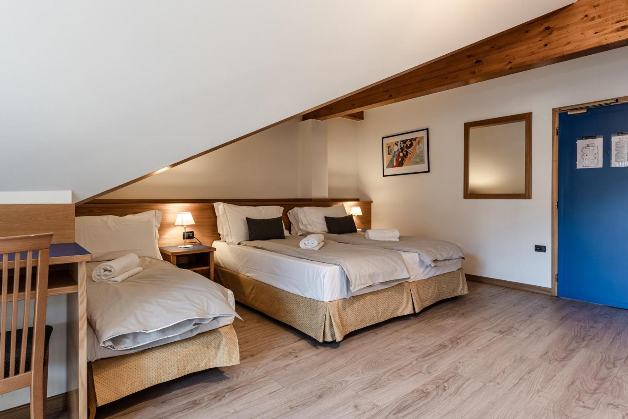 Hotel Garni Meledrio Dimaro Eksteriør billede